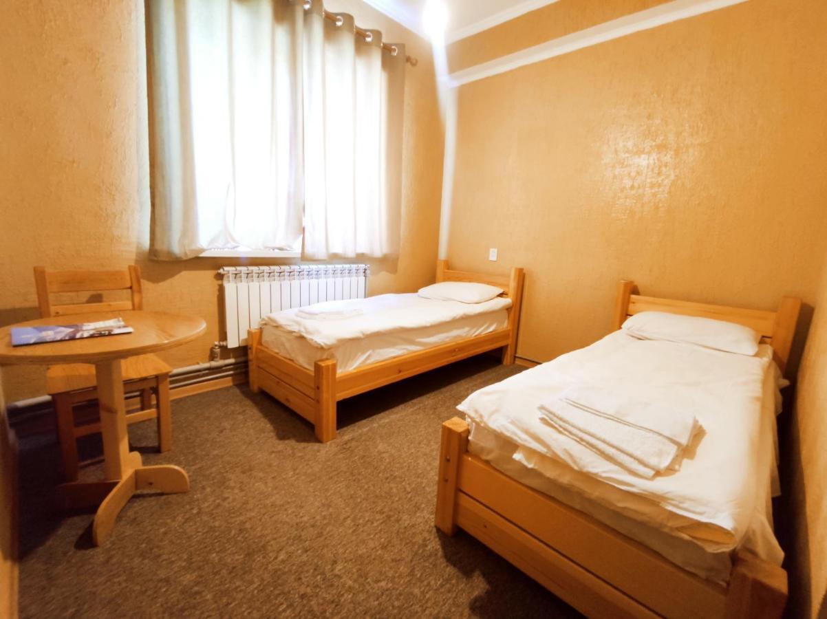 Silkroad Guesthouse Bishkek Exterior foto